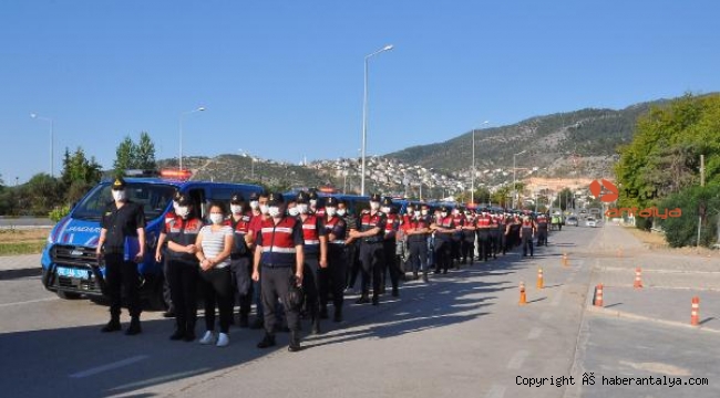 'Kasırga'ya yakalanan 22 kişi adliyede !