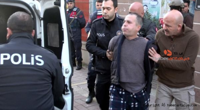 'Koronalıyım' diyerek polise tüküren emekli astsubayın cezaları ertelendi