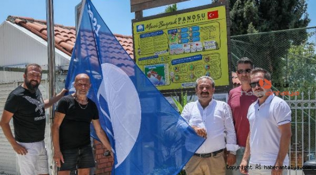 Mavi bayraklar direklere çekiliyor