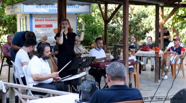 Müzik Sokakta kulakların pasını sildi