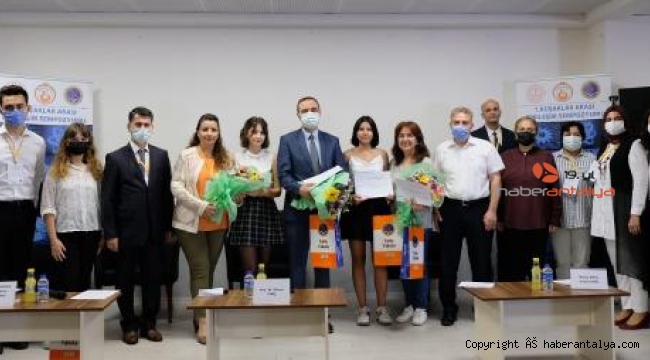 Öğrenciler ebeveynleri ile dijital platformda kuşaklar arası etkilenişi inceledi