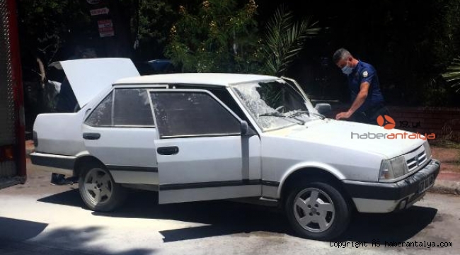 Park halindeki otomobil yandı !