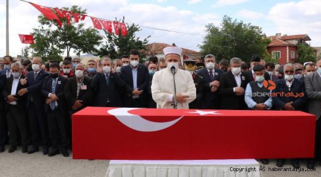 Şehit uzman çavuş, son yolculuğuna uğurlandı