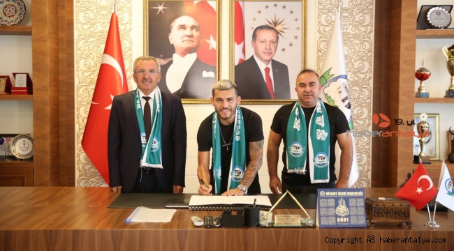 Serik Belediyespor Atakan Cangöz ile yeniden anlaştı