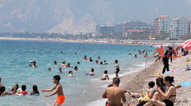 Vaka sayıları düşünce plajlar doldu
