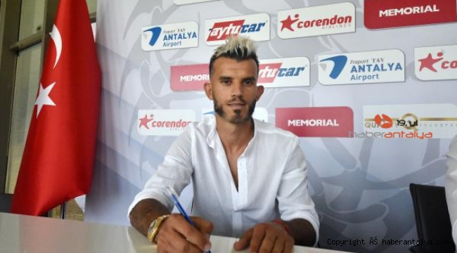 Güray Vural Antalyaspor'da !