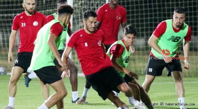 Antalyaspor kabuk değiştirdi