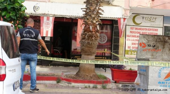 Antalya'ta taraftar derneğine tüfekli saldırı
