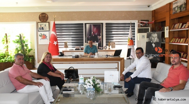 ATSO, Topaloğlu ile Kemer'deki korsan araç kiralama ofislerini görüştü