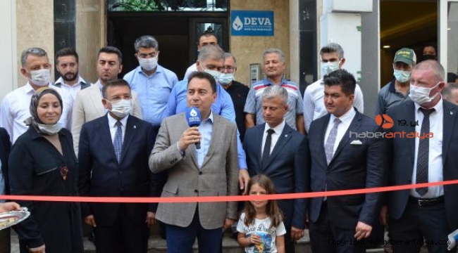 Babacan, parti binasının açılışını yaptı