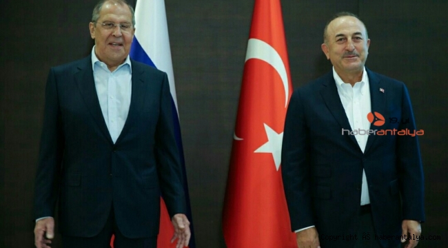 Bakan Çavuşoğlu Rus mevkidaşı ile görüştü, önemli açıklamalar yaptı