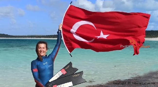 Birgül Erken, yeni dalış rekorunu şehitlere armağan etti