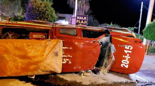 Denizli'den Mersin'deki yangına müdahale etmek içi çıkan araç Antalya'da kaza yaptı !
