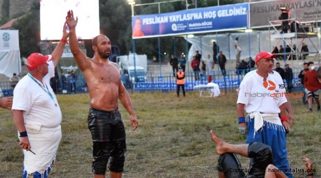 Feslikan başpehlivanı Ali Gürbüz !