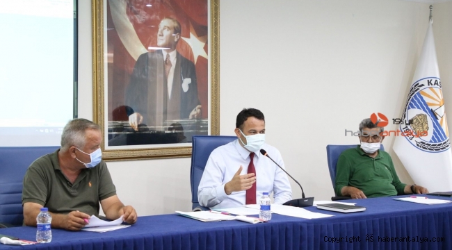 Kaş'ta 97 taşınmazın kira sürelerinin uzatılabilmesi için encümene yetki verildi