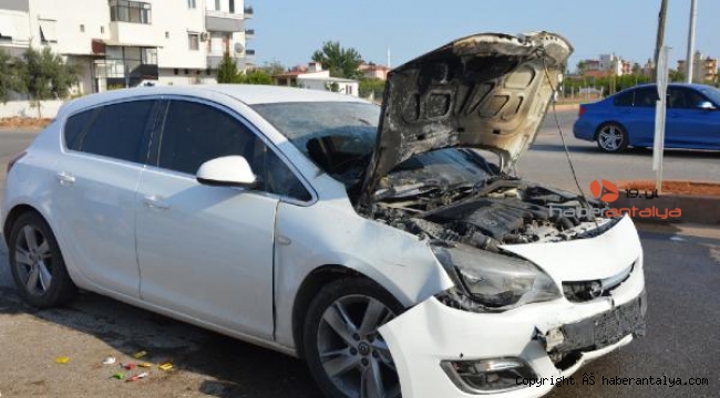 4 kişinin yaralandığı kazada otomobil bir anda alev aldı