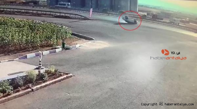 Araç, tavanının üstünde yol aldı
