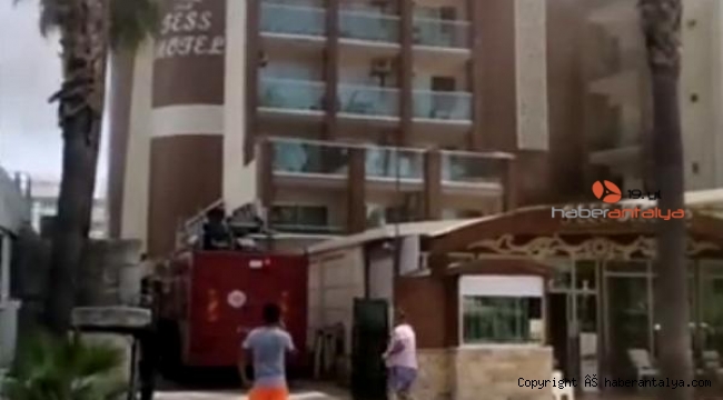 Alanya'da otel çatısında korkutan yangın