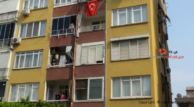 Anne- kız evlerinde ölü bulundu