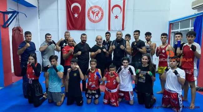 Antalyalı antrenörden KKTC'de muaythai eğitimi