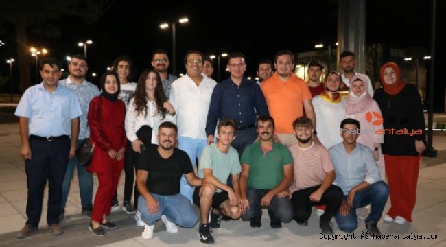 Atay Uslu, Korkuteli'de