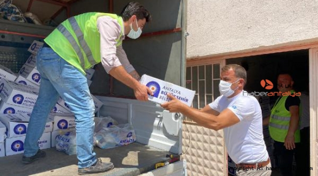 Büyükşehir, yangın bölgelerinde mobil hizmet çadırları kurdu
