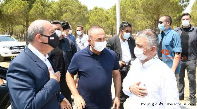 Ersin Tatar yangın bölgesinde