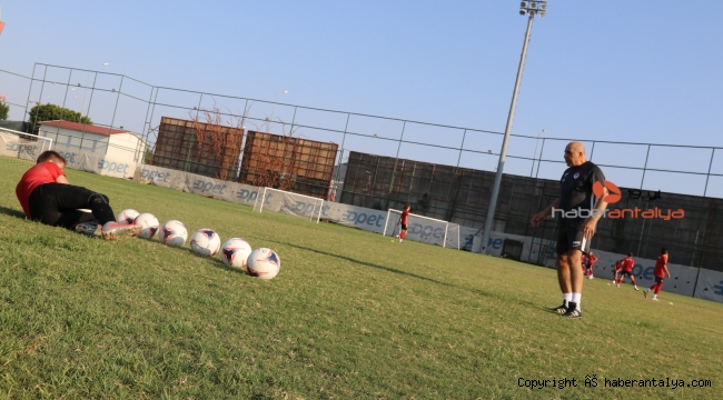 Kaleci Yaşar Duran, Antalyaspor için çalışacak