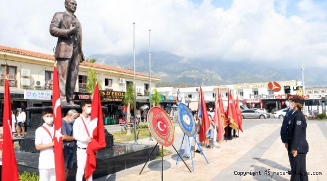 Kemer'de Zafer Bayramı kutlandı