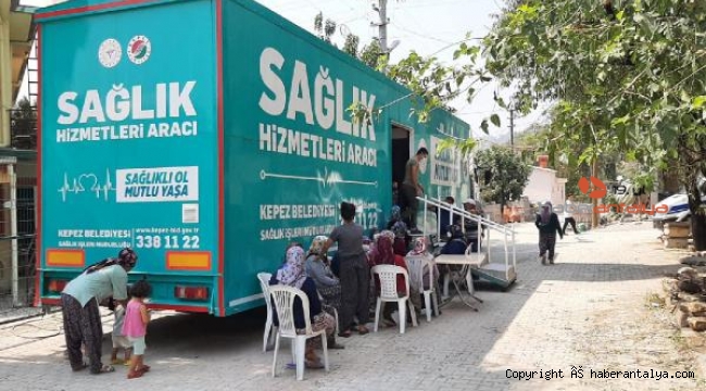 Kepez'in 'Gezici Sağlık Merkezi' afet bölgesinde şifa dağıtıyor