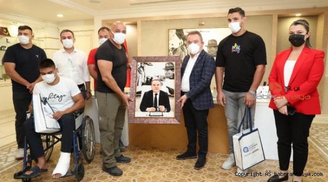 Kırkpınar'ın şampiyon takımı Böcek'i ziyaret etti