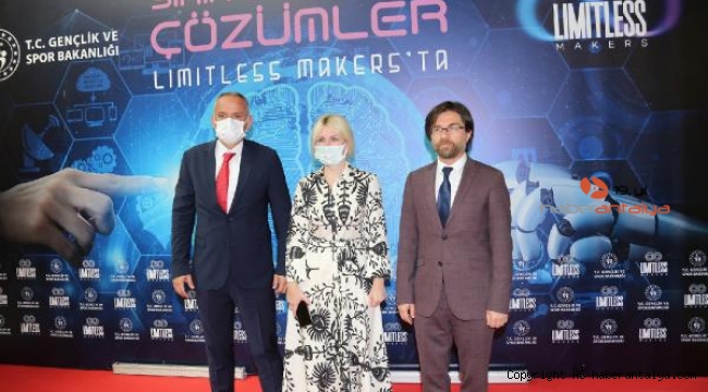 Rektör Özkan: 'Başımıza icat çıkarın'