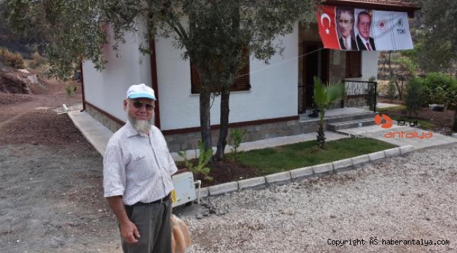 25 günde yanan evlerinin yerine yenisine kavuştular