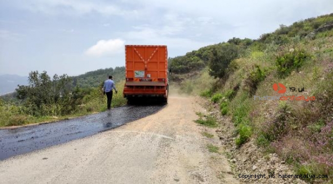 Alanya'da asfalt seferberliği sürüyor