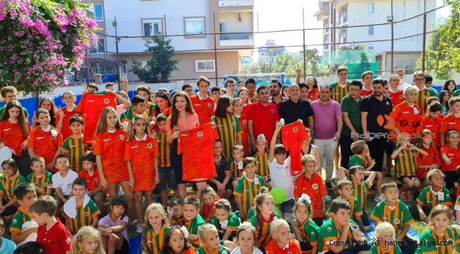 Alanyaspor, Rus Okulunda
