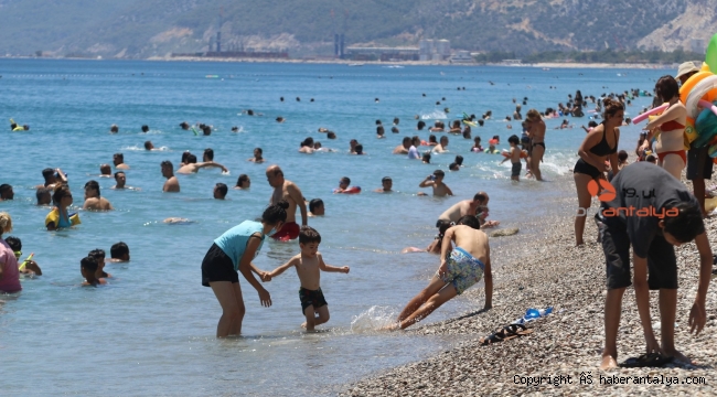 Antalya'da turist sayısı yüzde 202 arttı