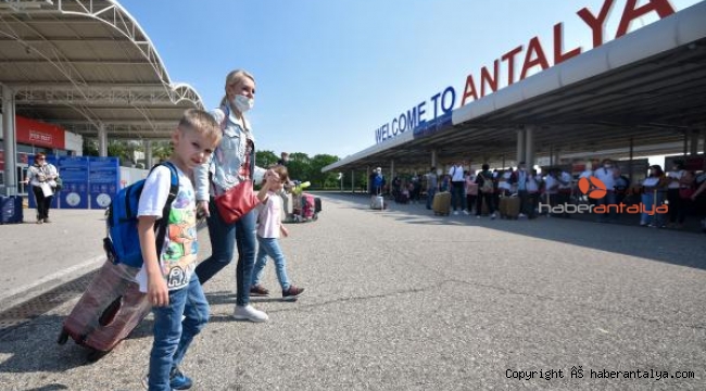 Antalya'ya ekimde 5 ülkeden turist bekleniyor