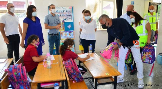 Başkan Sözen'den eğitim seti desteği