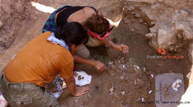 Bu parçalar, Myra'nın tarihini 2 bin yıl geriye götürdü