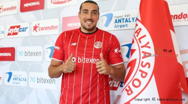 Enzo Crivelli, Antalyaspor'a imzayı attı