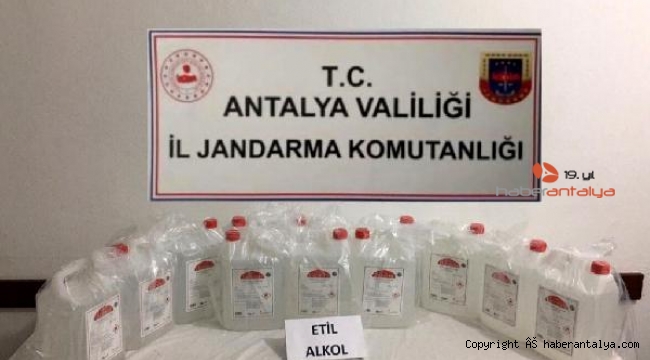 Eve kaçak içki baskını