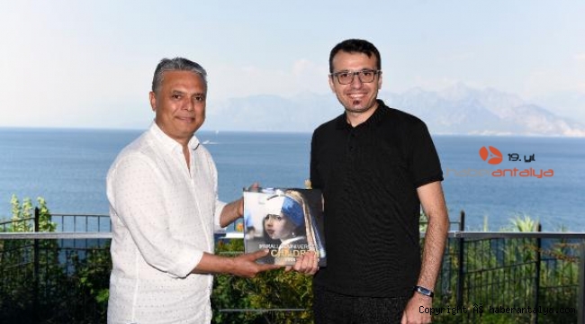 Gallenkuş'un dijital kolaj fotoğraf sergisi Antalya'da