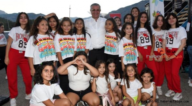 Kemer'de Gönül Nar Festivali düzenlendi