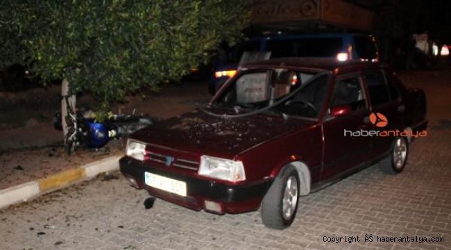 Motosiklet otomobille çarpıştı: 2 yaralı