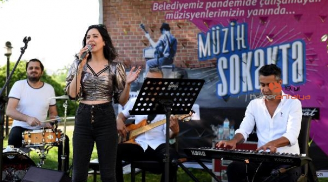 Müzisyenlere büyük destek