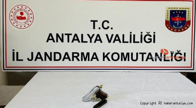 Otobüste ruhsatsız tabanca