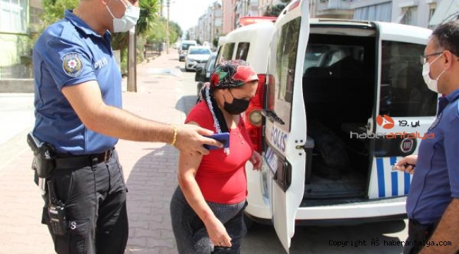 Tartıştığı öğretmen komşusunu kalçasından bıçakladı !