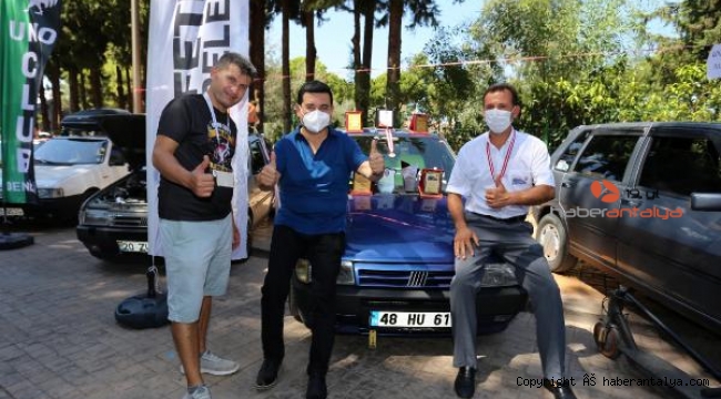 Uno tutkunları DokumaPark'ta buluştu