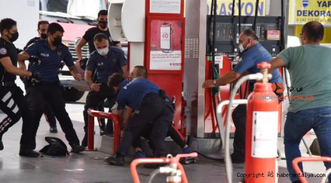 Yakıt pompasını çıkardı; 'Burayı patlatırım'