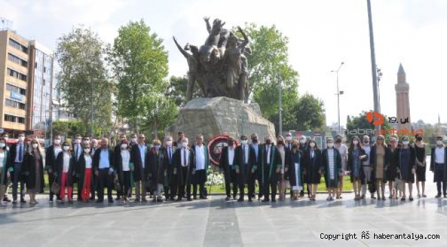 Yeni adli yıl açılışı için tören
